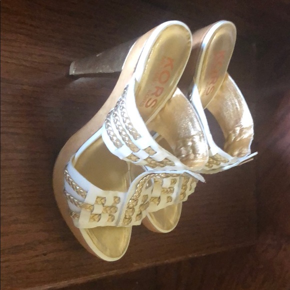 Michael Kors platform shoes!! - Picture 3 of 4